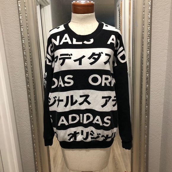 adidas typo hoodie